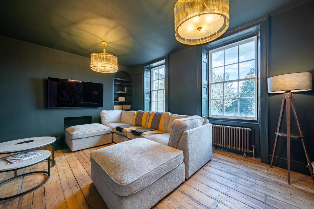 Luxurious Grand 6 Bedroom Home In Bath - Perfect For Groups & Sleeps 12! Exterior foto