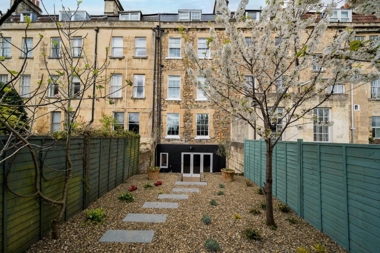 Luxurious Grand 6 Bedroom Home In Bath - Perfect For Groups & Sleeps 12! Exterior foto